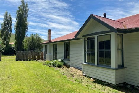 Photo of property in 2122 Fairlie Tekapo Road, Burkes Pass, Fairlie, 7987