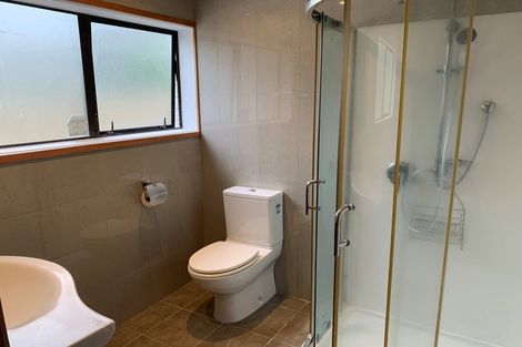 Photo of property in 10 Dorrington Place, Eastern Beach, Auckland, 2012