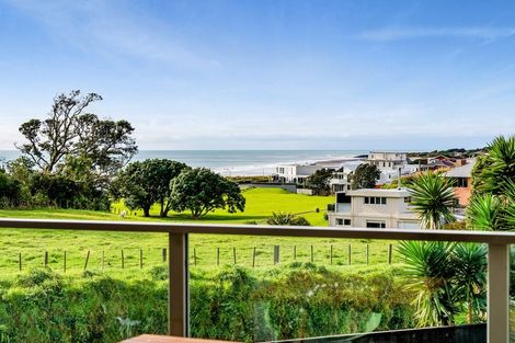 Photo of property in 3 Baring Terrace, Strandon, New Plymouth, 4312