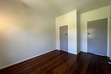 Photo of property in 64 Sylvan Crescent, Te Atatu South, Auckland, 0610