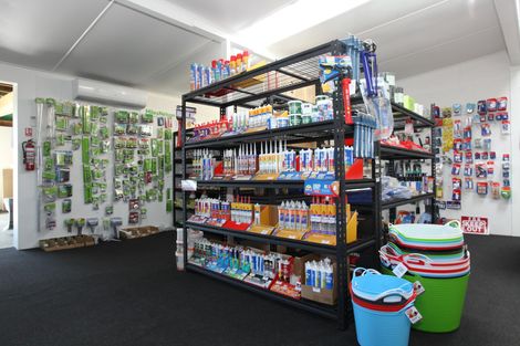 Photo of property in 1 Wallis Lane, Orewa, 0931