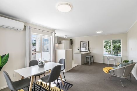 Photo of property in 10 Pelican Lane, Unsworth Heights, Auckland, 0632