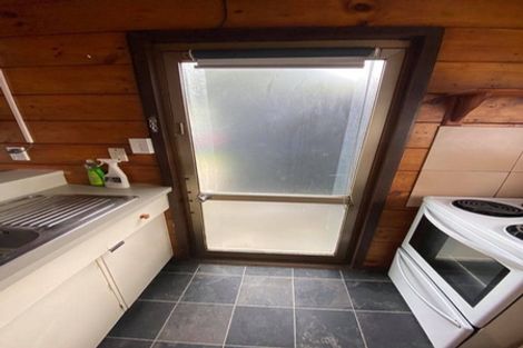 Photo of property in 3/89 Pinehaven Road, Pinehaven, Upper Hutt, 5019