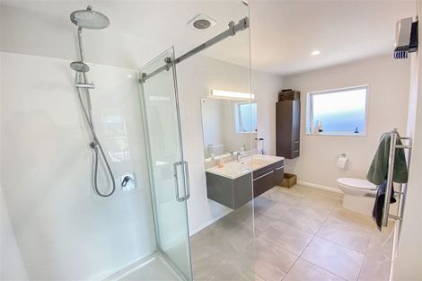 Photo of property in 73 Aston Drive, Waimairi Beach, Christchurch, 8083