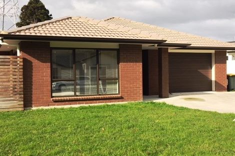 Photo of property in 35 Crabb Fields Lane, Riverhead, 0820