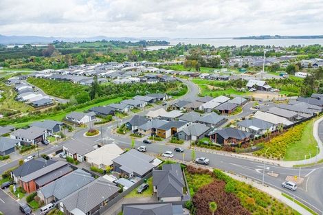 Photo of property in 6 Settler Avenue, Omokoroa, 3114