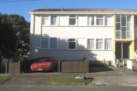 Photo of property in 23-25a Cheshire Street, Cannons Creek, Porirua, 5024