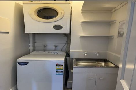 Photo of property in 1/246 The Terrace, Wellington Central, Wellington, 6011