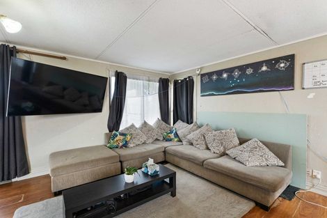 Photo of property in 39 Blake Road, Mangere East, Auckland, 2024