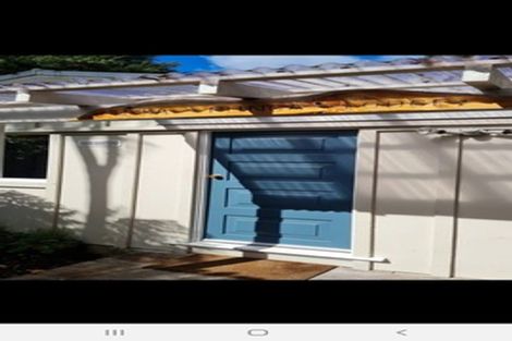 Photo of property in 71 Coulter Road, Henderson Valley, Auckland, 0614