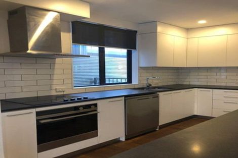 Photo of property in 10/20 Trent Street, Island Bay, Wellington, 6023