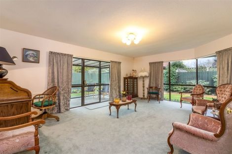 Photo of property in 18 Althorp Place, Avonhead, Christchurch, 8042