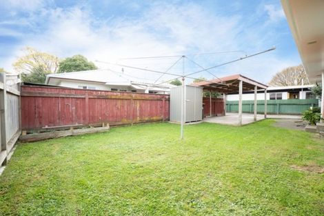 Photo of property in 3 Patea Place, Terrace End, Palmerston North, 4410