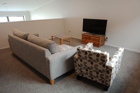 Photo of property in 32 Liquidambar Drive, Hobsonville, Auckland, 0616