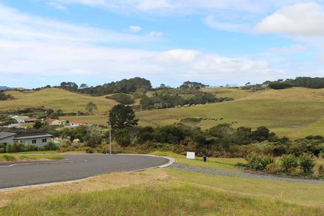 Photo of property in 17 Lori Lane, Coopers Beach, 0420