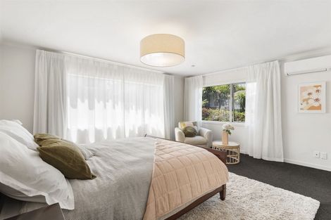 Photo of property in 7a Varlene Terrace, Forrest Hill, Auckland, 0620