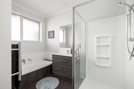 Photo of property in 10 Betty May Drive, Pyes Pa, Tauranga, 3173