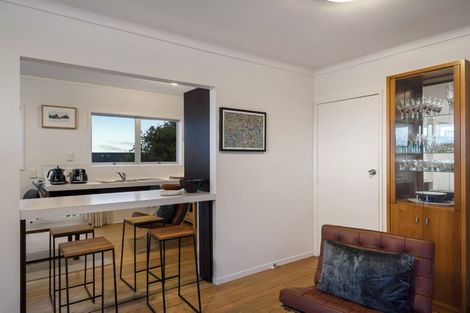 Photo of property in 1/33 Castor Bay Road, Castor Bay, Auckland, 0620