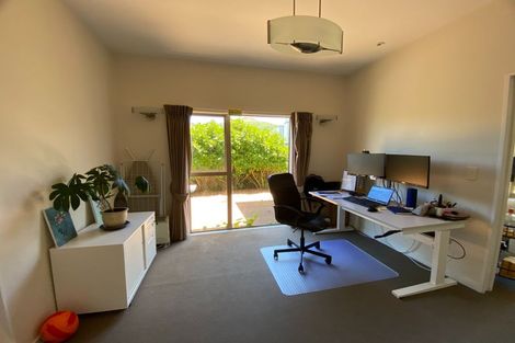 Photo of property in 24 Jordan Street, Island Bay, Wellington, 6023