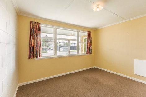 Photo of property in 3 Oakley Street, Palmerston North, 4410