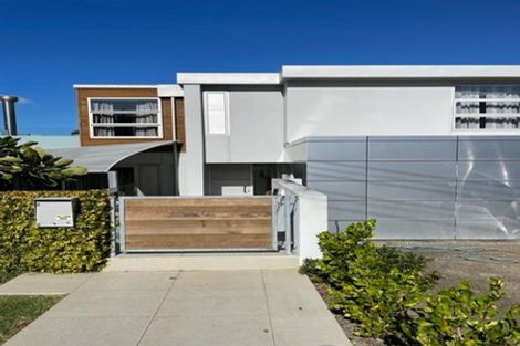 Photo of property in 2 Commodore Parry Road, Castor Bay, Auckland, 0620