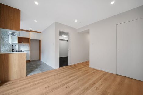 Photo of property in 32 Alton Avenue, Hillcrest, Auckland, 0627