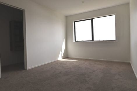 Photo of property in 22 Woven Place, Karaka, Papakura, 2113