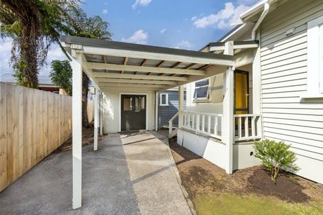 Photo of property in 12a Bankart Street, Raglan, 3225