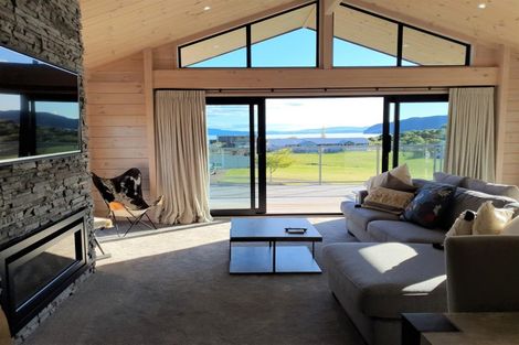 Photo of property in 4 Grand Vista Lane, Kinloch, Taupo, 3377