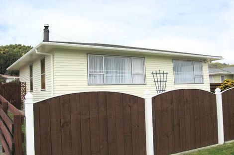 Photo of property in 40 Berkeley Road, Wainuiomata, Lower Hutt, 5014
