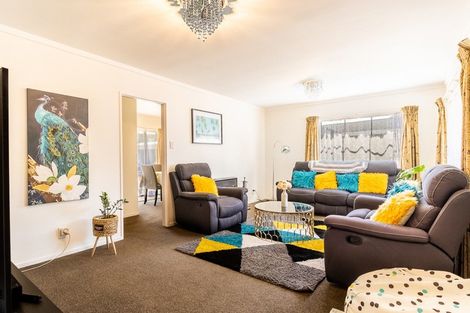 Photo of property in 14 Homestead Place, Glenview, Hamilton, 3206