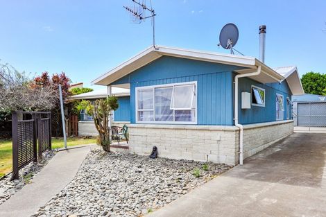 Photo of property in 27 Tucker Lane, Clive, 4102