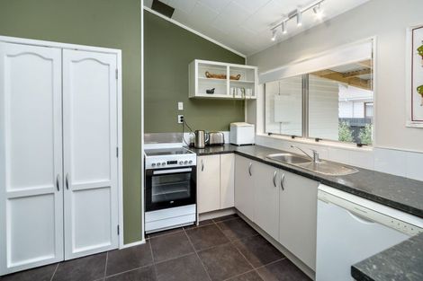 Photo of property in 14 Bell Street, Featherston, 5710