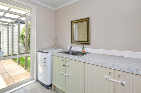 Photo of property in 53 Bruce Pulman Drive, Takanini, 2112