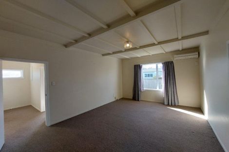 Photo of property in 44a Collins Street, Hawera, 4610