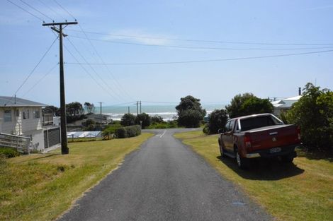 Photo of property in 5 Tokopapa Street, Mokau, 4376