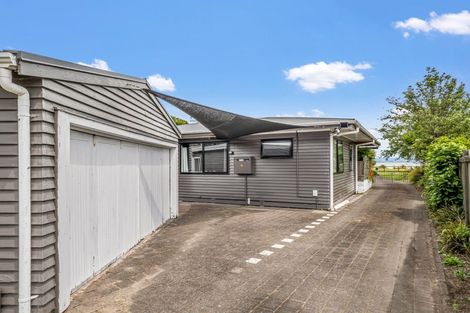 Photo of property in 9 Cooper Avenue, Holdens Bay, Rotorua, 3010