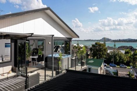 Photo of property in 64a Hattaway Avenue, Bucklands Beach, Auckland, 2012