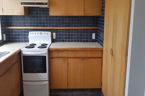 Photo of property in 2/9 Wilkinson Street, Oriental Bay, Wellington, 6011