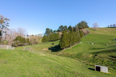 Photo of property in 208 Adelaide Road, Dannevirke, 4930