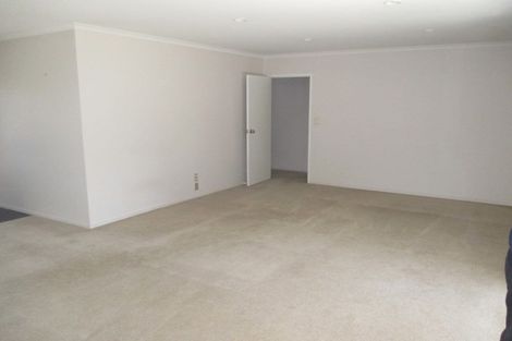 Photo of property in 27 Whitney Place, Rototuna North, Hamilton, 3210