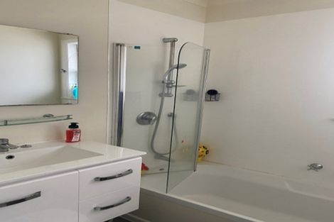 Photo of property in 71 Kettle Avenue, Awapuni, Palmerston North, 4412