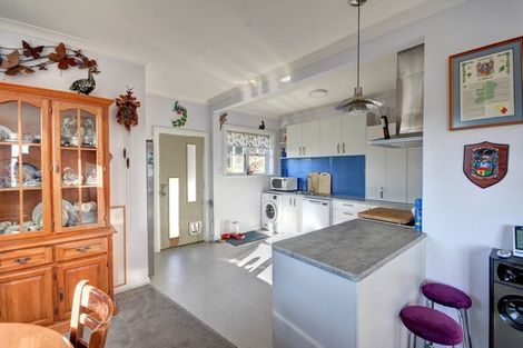 Photo of property in 14 Scotland Terrace, Green Island, Dunedin, 9018