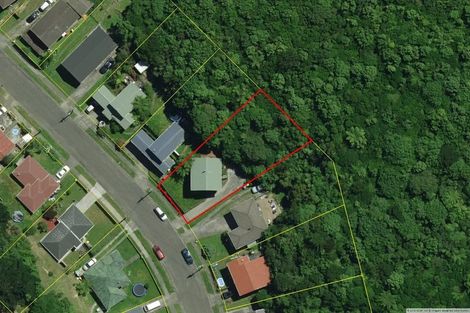 Photo of property in 50 Cardiff Crescent, Cannons Creek, Porirua, 5024