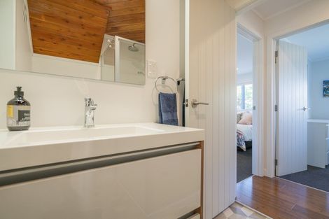 Photo of property in 111 Centennial Drive, Whitianga, 3510