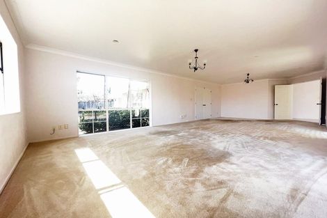 Photo of property in 16 Keppoch Court, Dannemora, Auckland, 2016