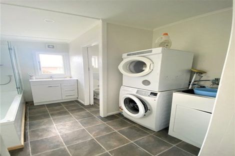 Photo of property in 78 Matai Street, Castlecliff, Whanganui, 4501