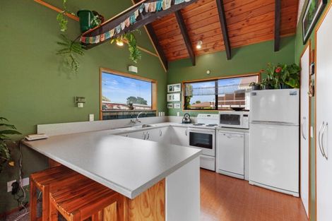 Photo of property in 204 Cambridge Road, Bethlehem, Tauranga, 3110