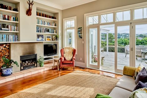 Photo of property in 52 Central Terrace, Kelburn, Wellington, 6012