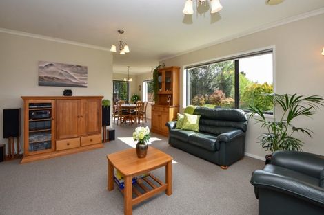 Photo of property in 5 The Glade, Carterton, 5713